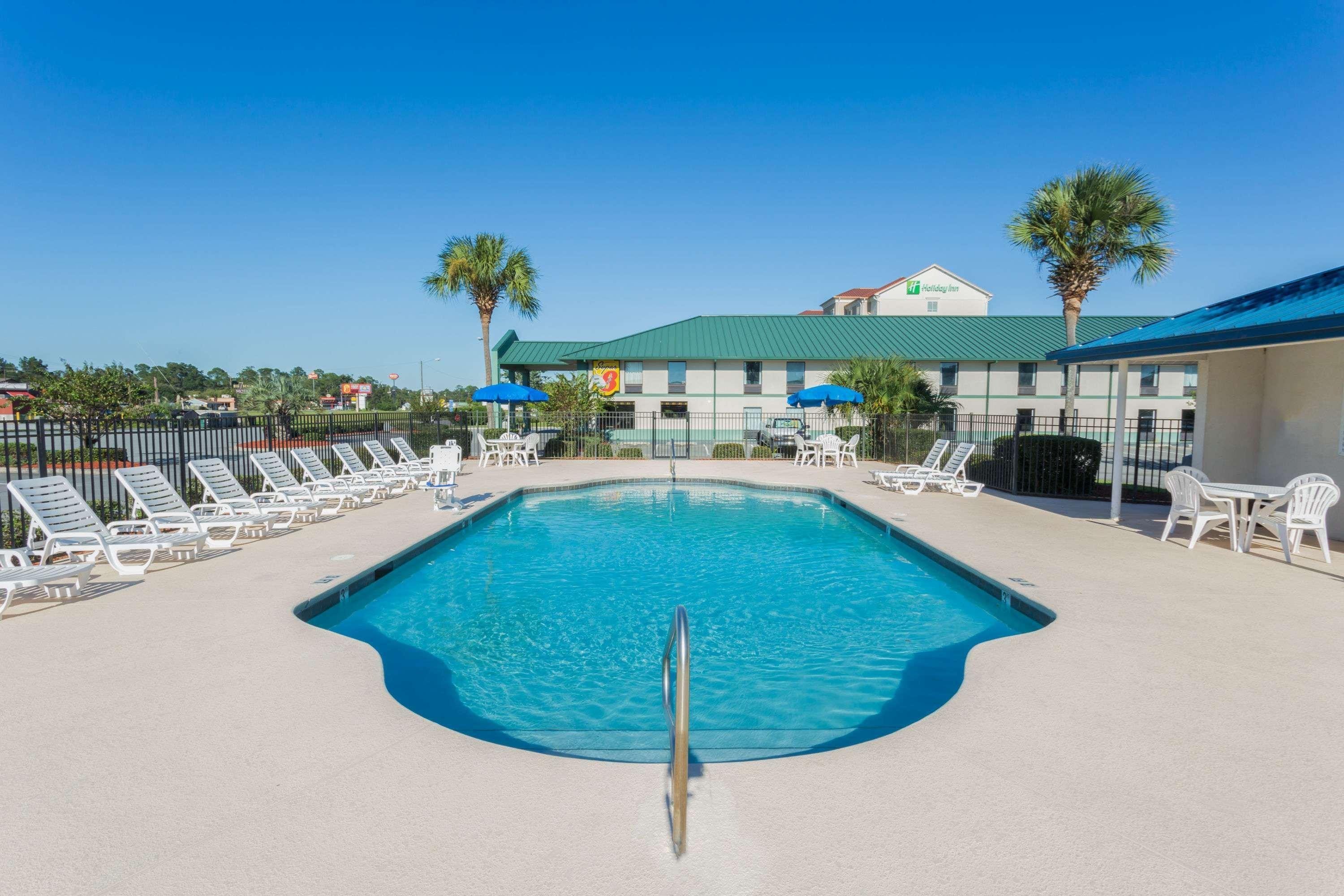 Super 8 By Wyndham Valdosta Ga I-75 Hotel Exterior photo